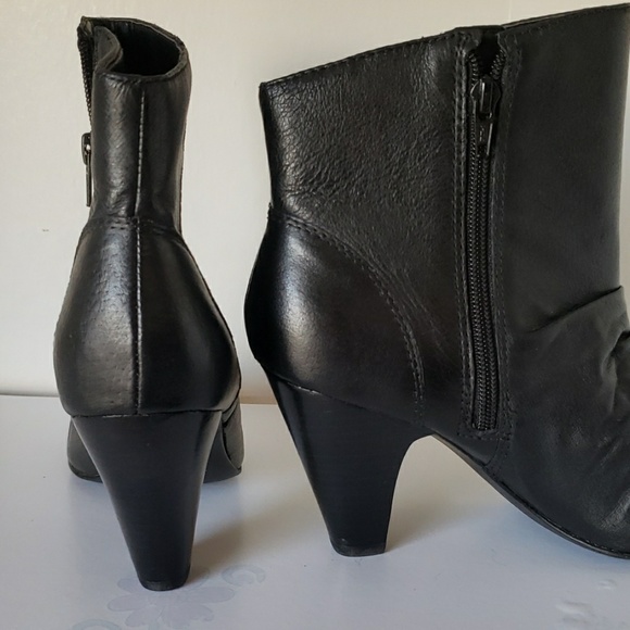 Ana new approach booties size 8.5 - Picture 4 of 8